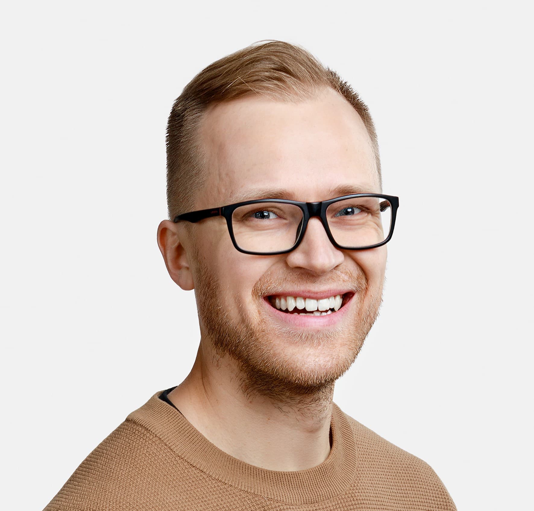 Teemu Pieskä  — Pihlajalinna