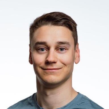 Aleksi Fomin, Lääketieteen lisensiaatti — Pihlajalinna