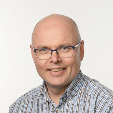 Timo Hyytinen, Lääketieteen ja kirurgian tohtori — Pihlajalinna