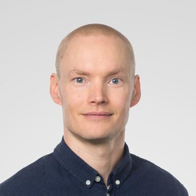 Ville Waltari, Lääketieteen lisensiaatti — Pihlajalinna
