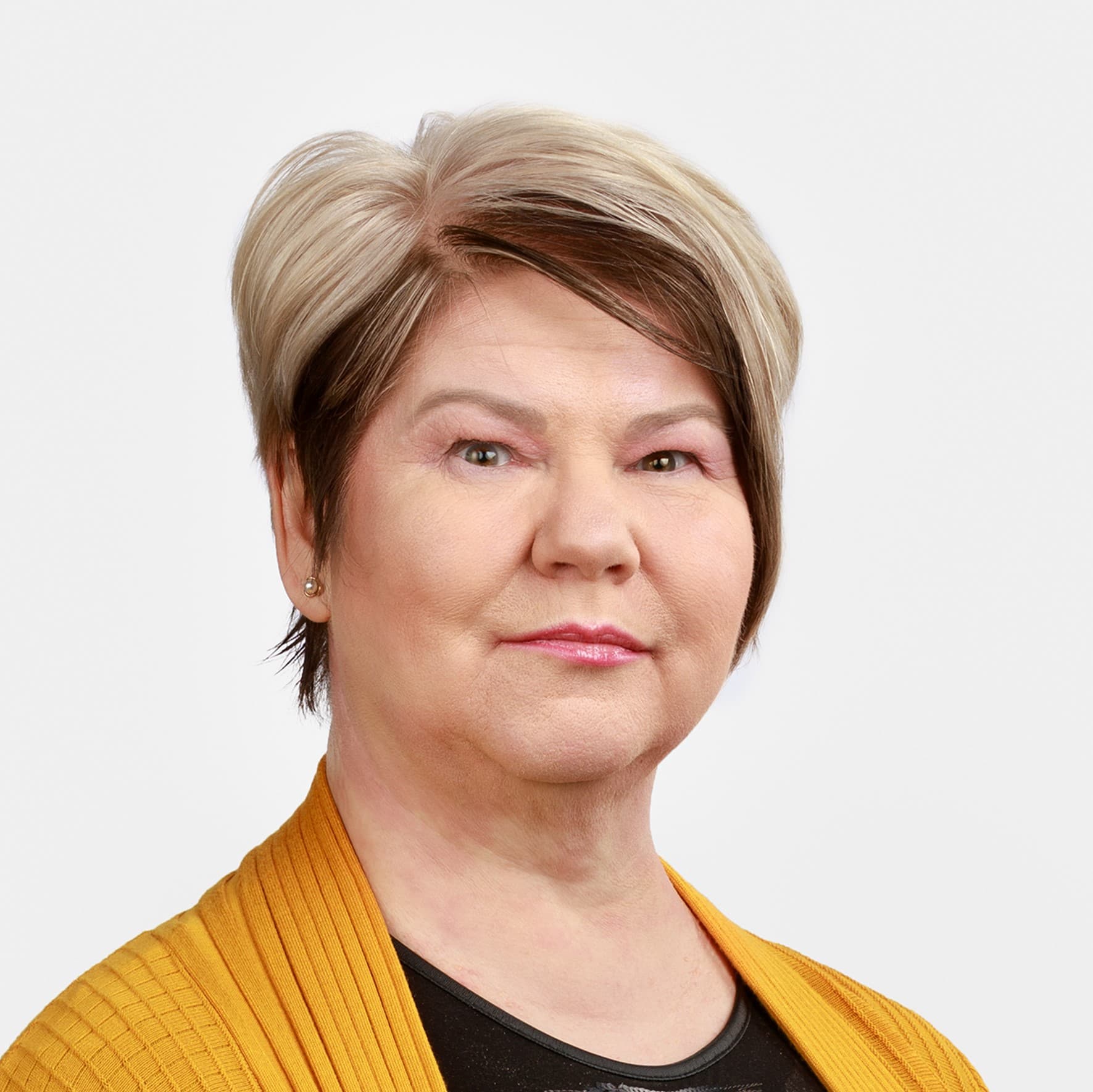 Rauni Jämsä  — Pihlajalinna