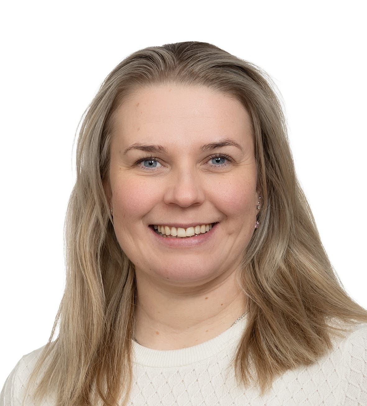 Laura Peltomäki  — Pihlajalinna