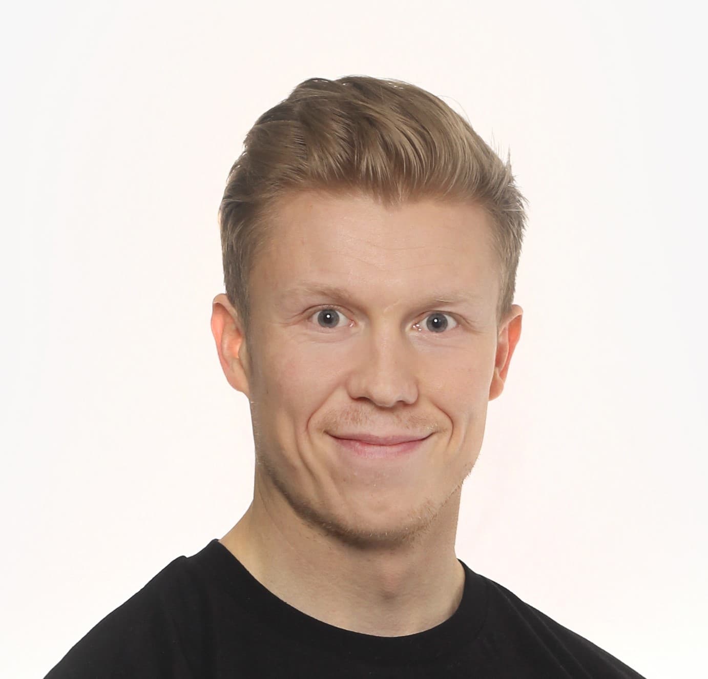 Samuli Nevalainen  — Pihlajalinna