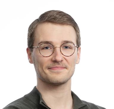 Oskari Välimäki, Lääketieteen lisensiaatti — Pihlajalinna
