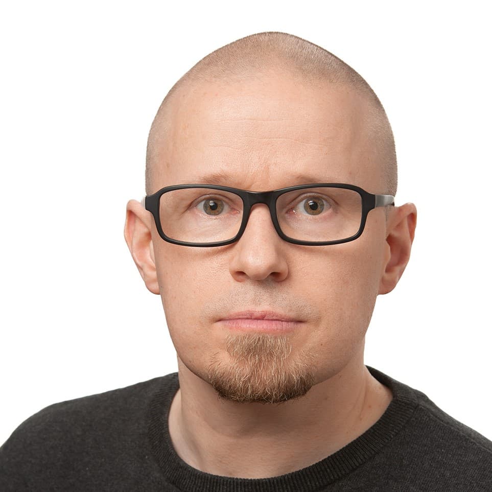 Ari Välitalo  — Pihlajalinna