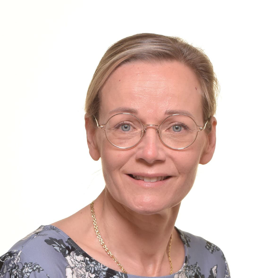 Pia Höglund  — Pihlajalinna