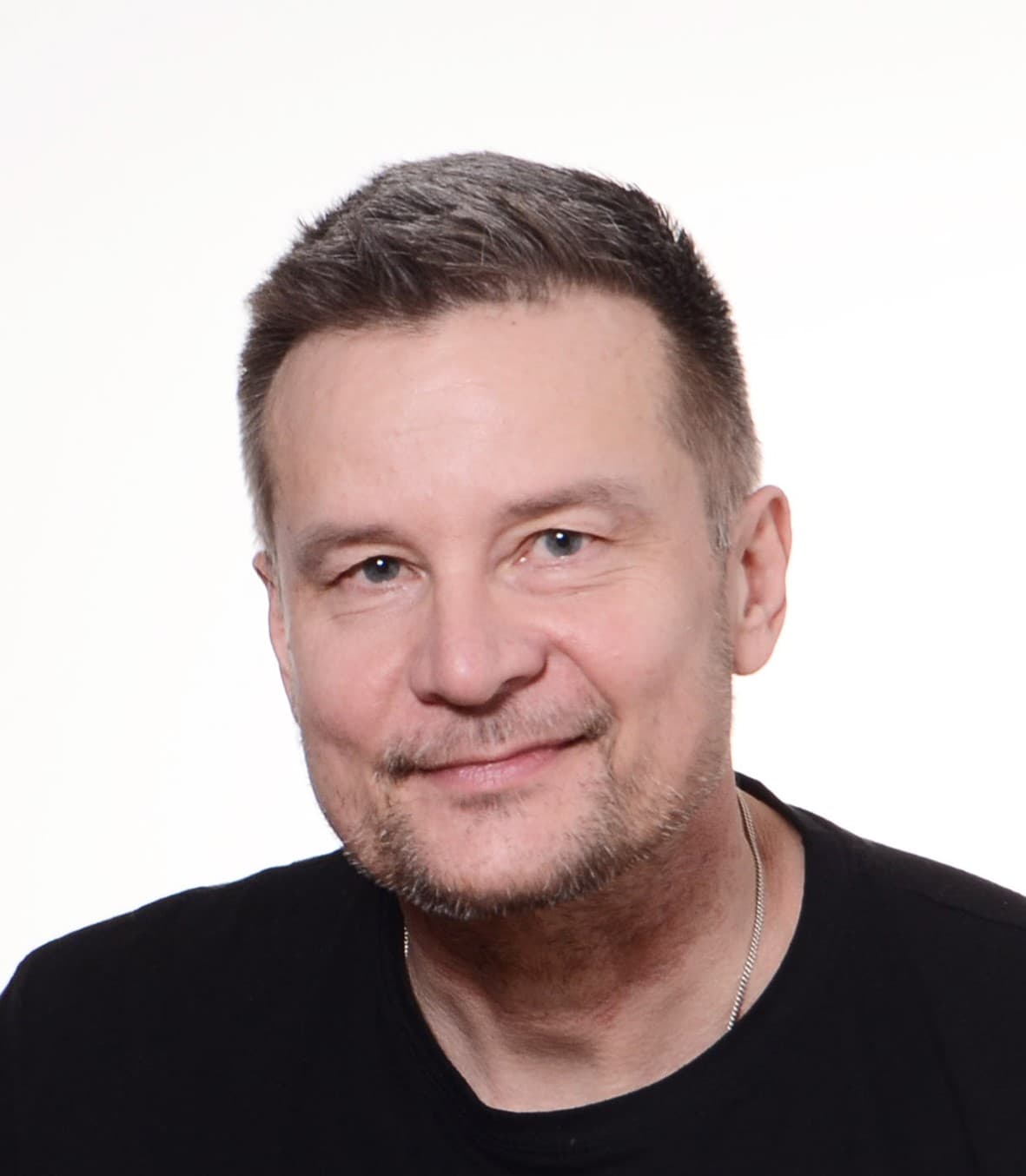 Vesa Kinnunen  — Pihlajalinna