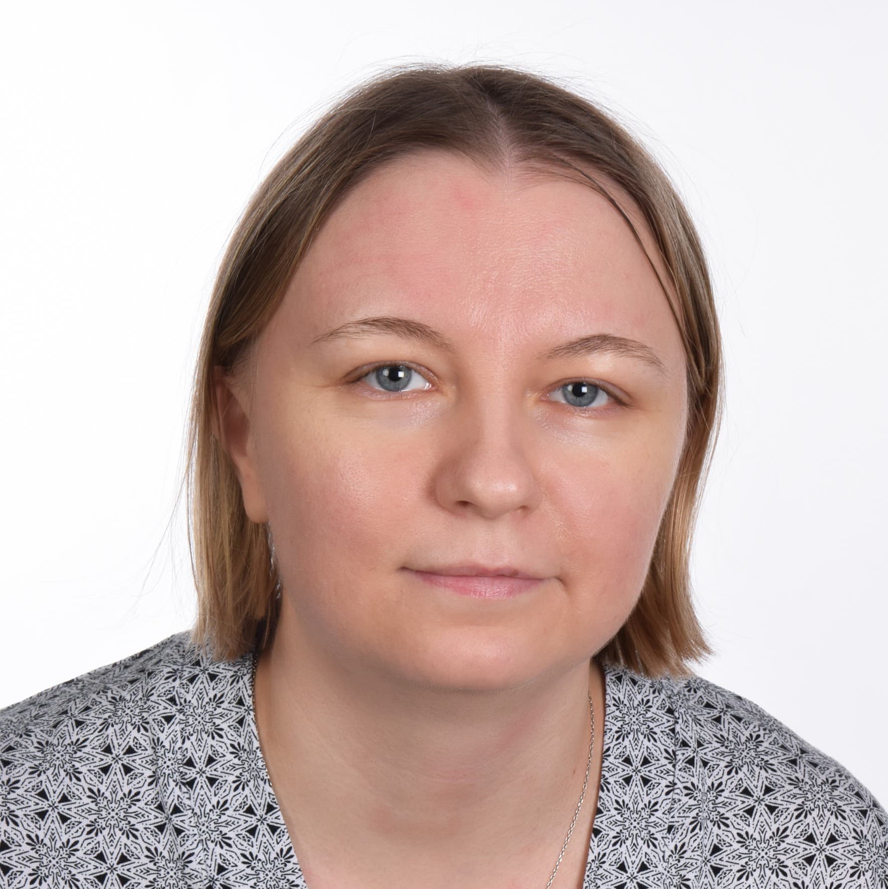 Anna Khvatova  — Pihlajalinna