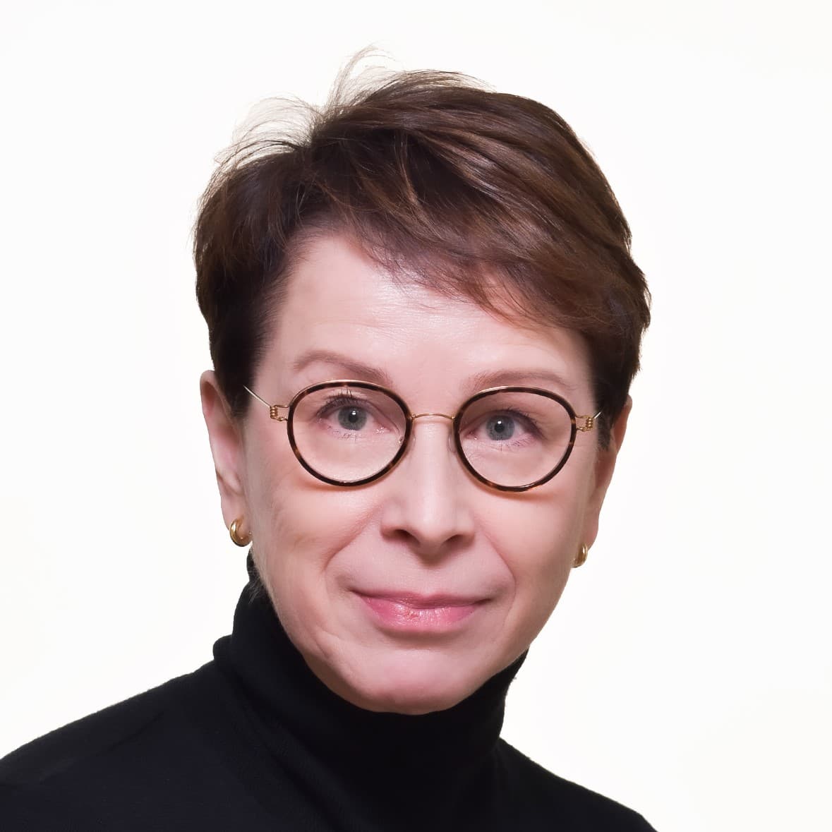 Sinikka Salmenkylä  — Pihlajalinna