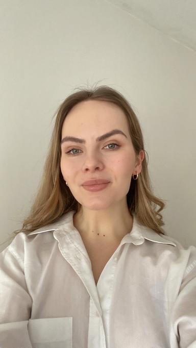 Saara Väkevä — Pihlajalinna