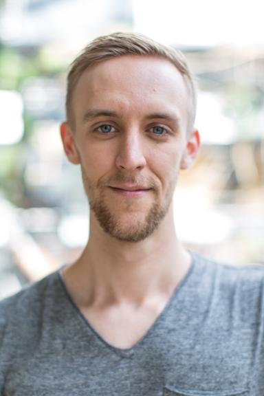 Pekka Vartiainen, Lääketieteen ja kirurgian tohtori — Pihlajalinna
