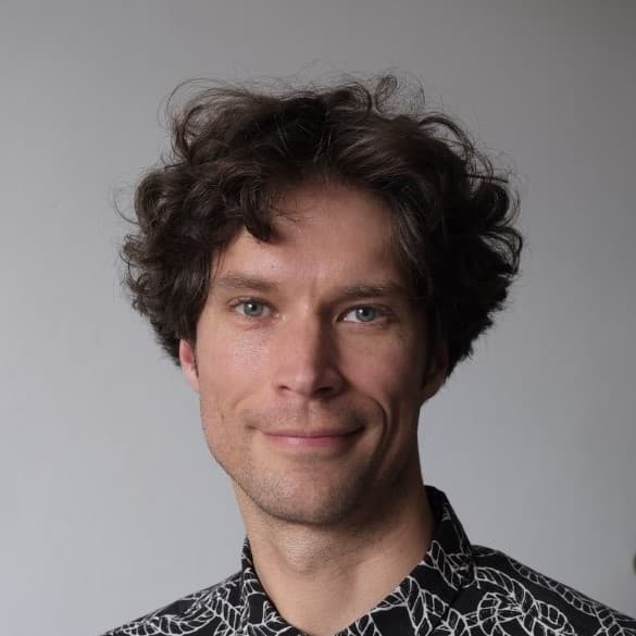 Juho Strömmer  — Pihlajalinna