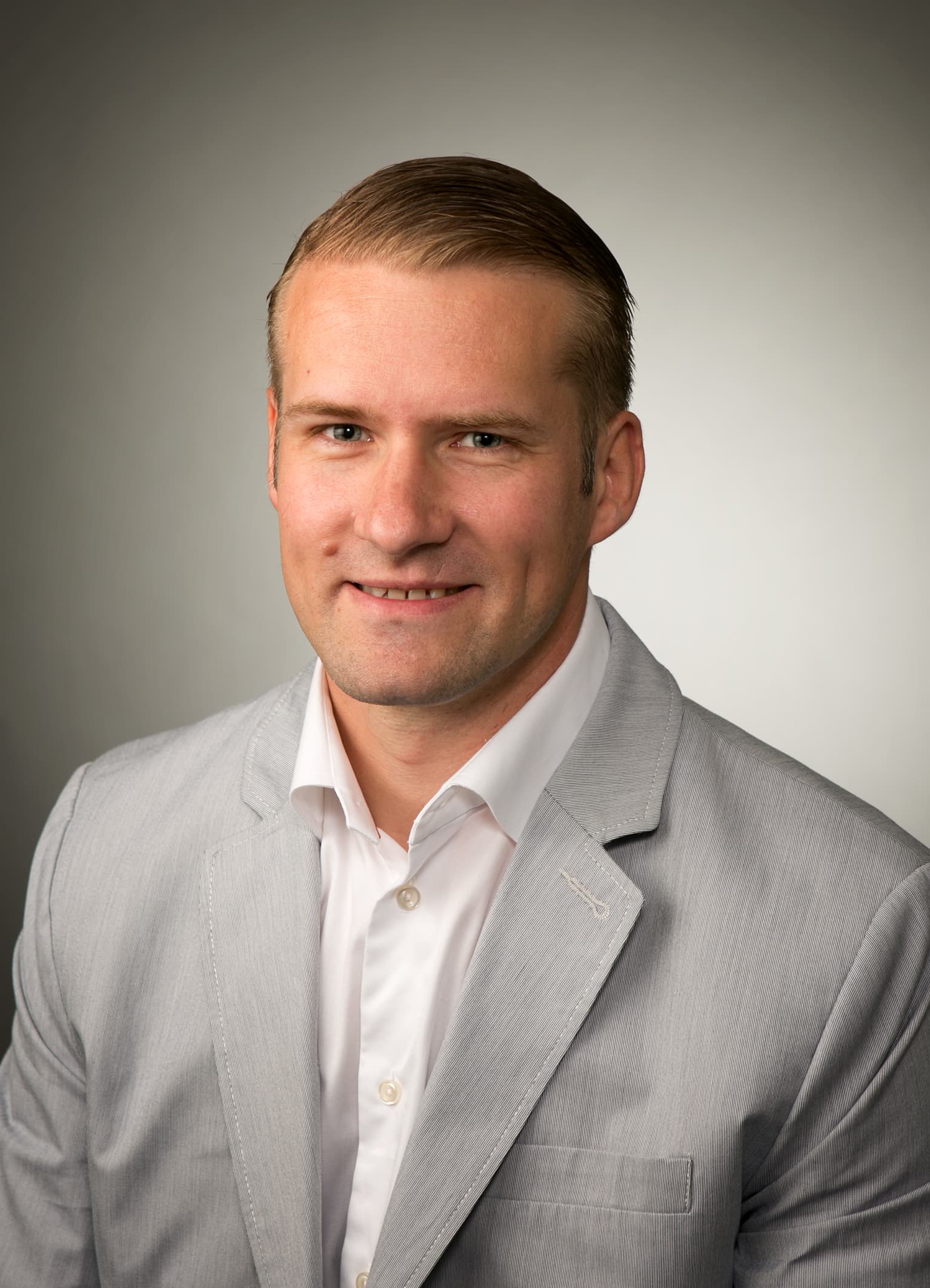 Tatu Mäkinen Docent, Doctor of Medical Science — Pihlajalinna