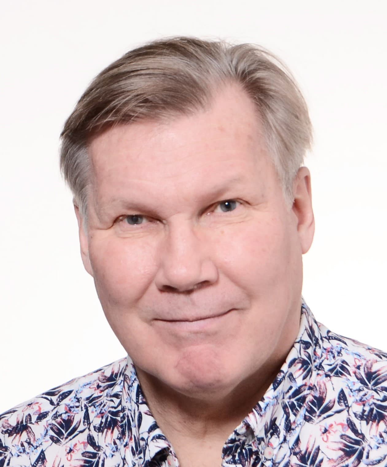 Petri Mattila Docent, Doctor of Medicine and Surgery — Pihlajalinna