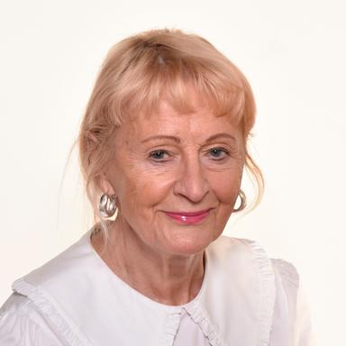Ursula Romppanen, Lääketieteen ja kirurgian tohtori — Pihlajalinna
