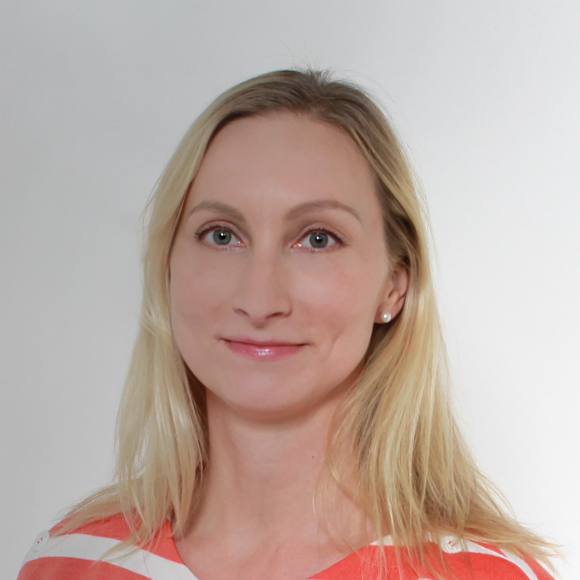 Noora Kökkö — Pihlajalinna