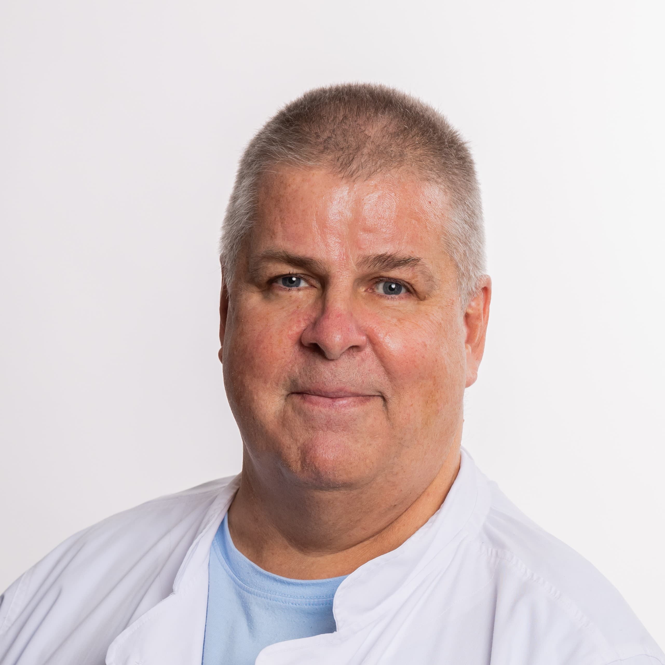 Ilkka Mikkonen — Pihlajalinna