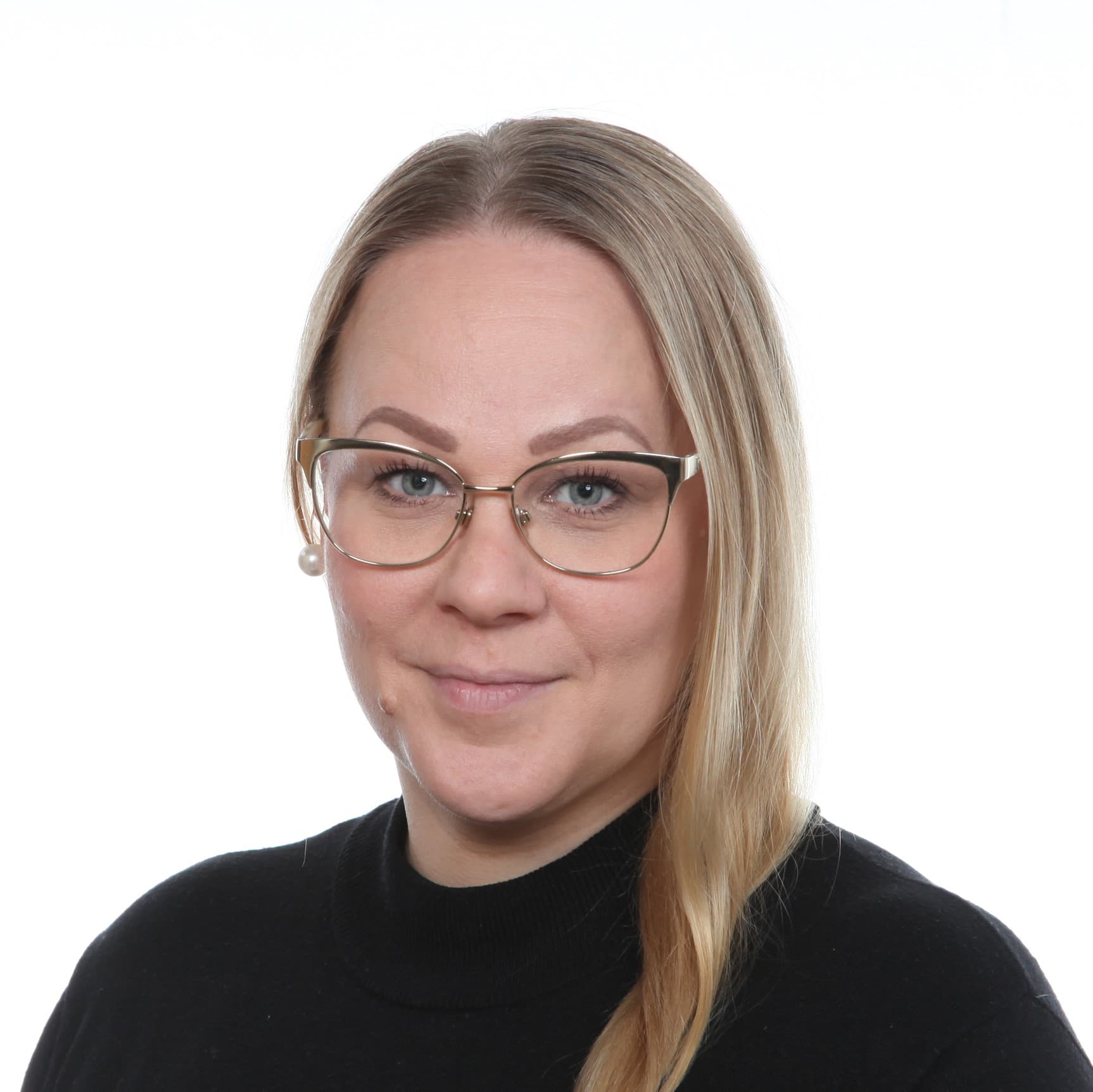 Henna Luhtala — Pihlajalinna