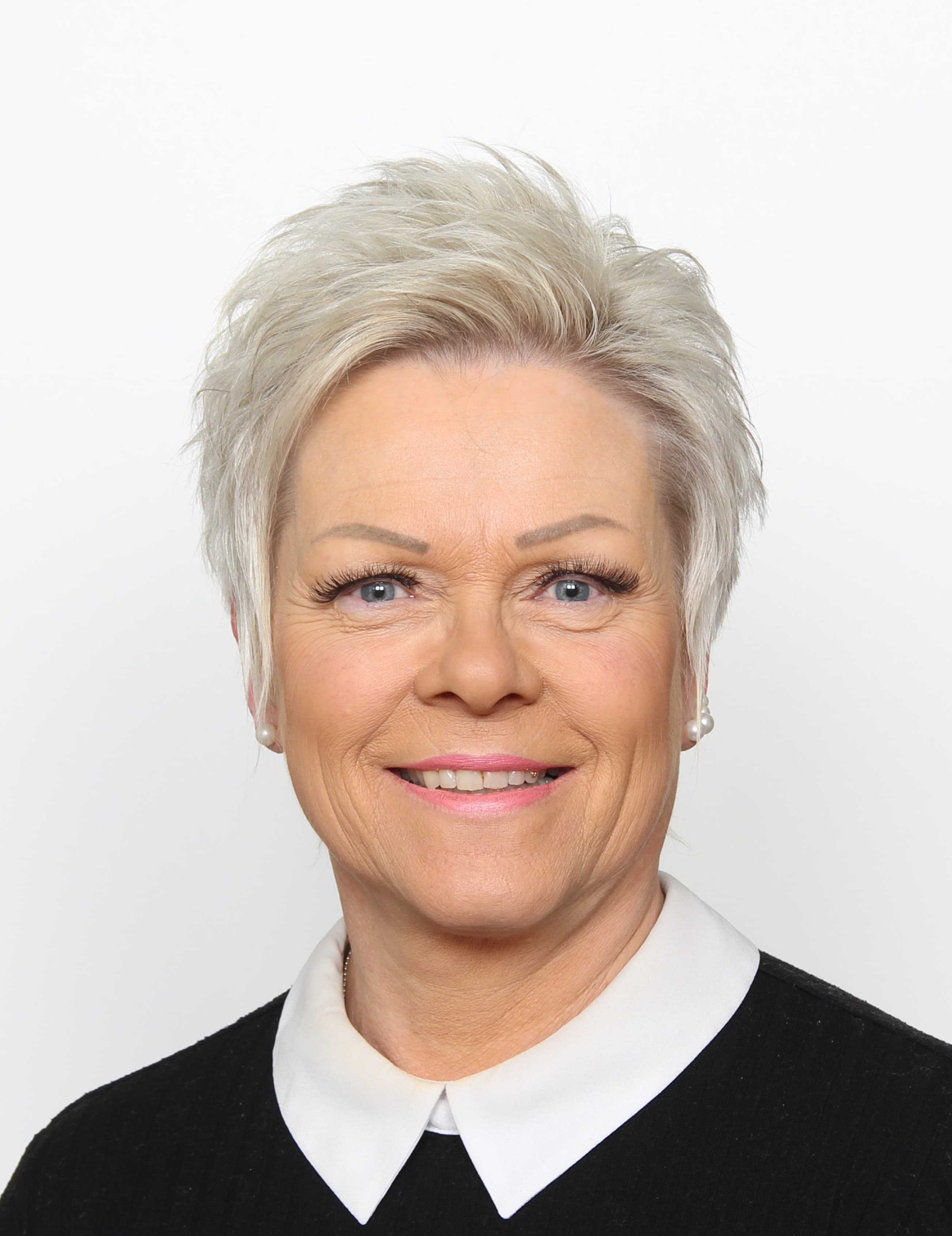 Monica Björklund — Pihlajalinna