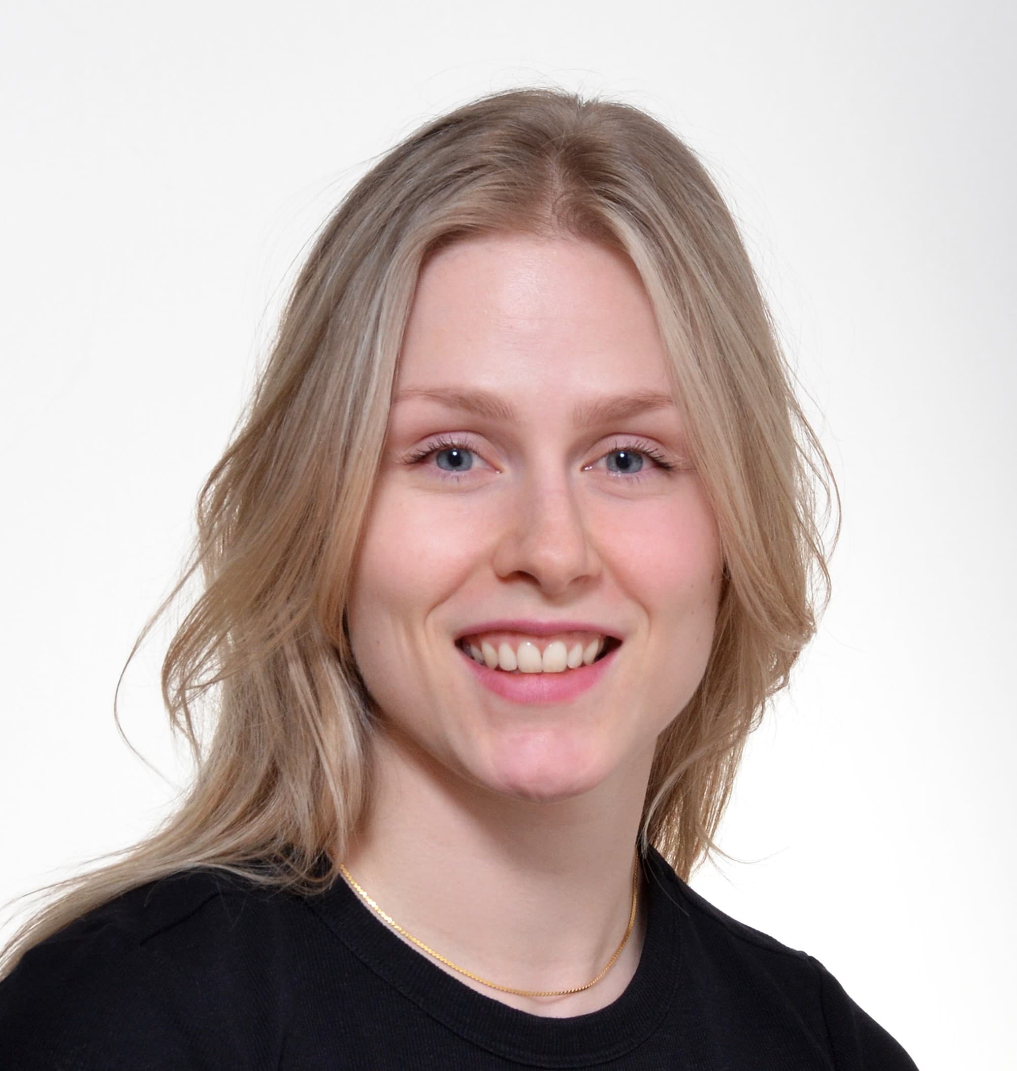 Nina Uusi-Esko, Lääketieteen lisensiaatti — Pihlajalinna