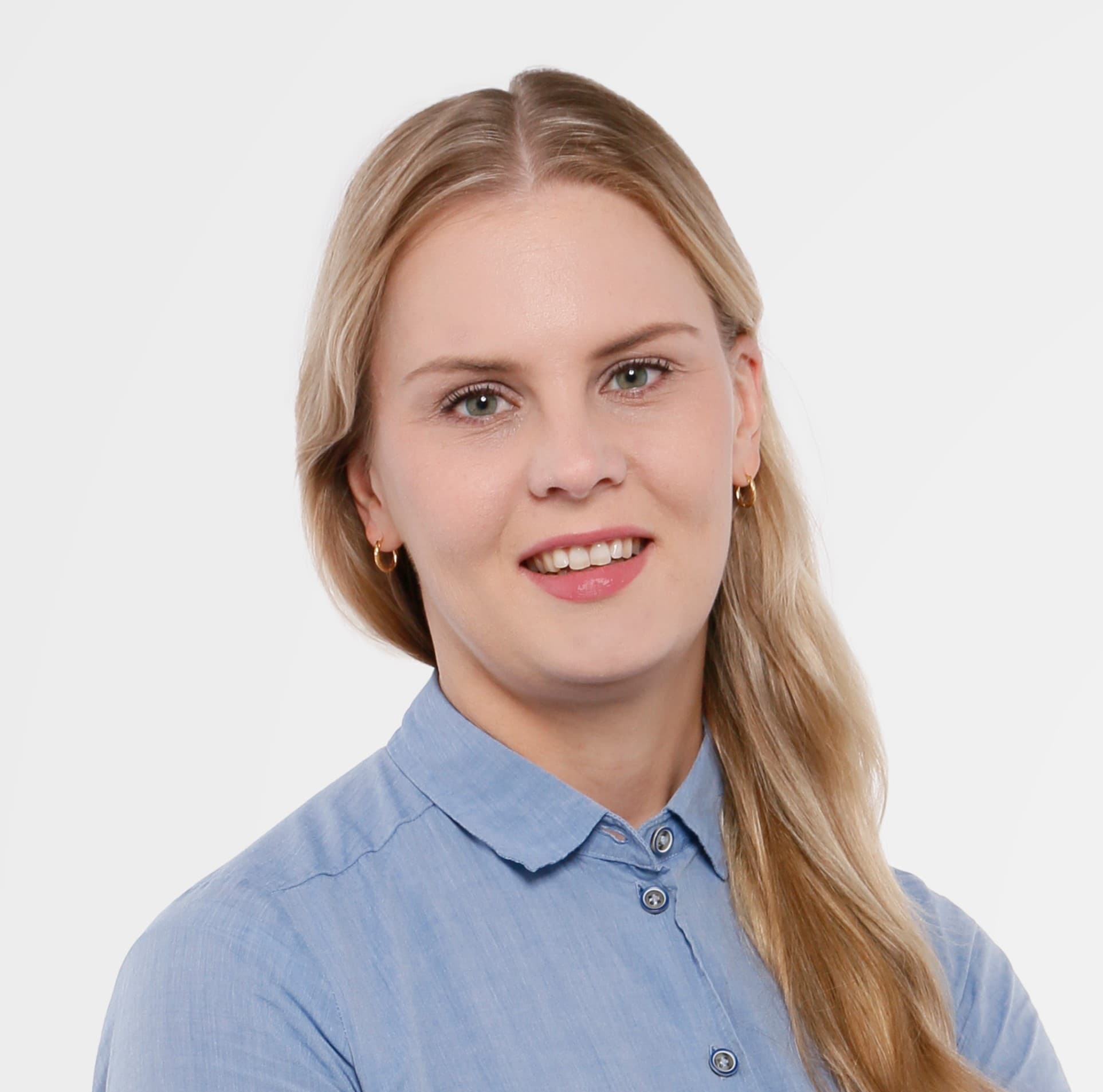 Iina Tuomainen, Lääketieteen tohtori — Pihlajalinna