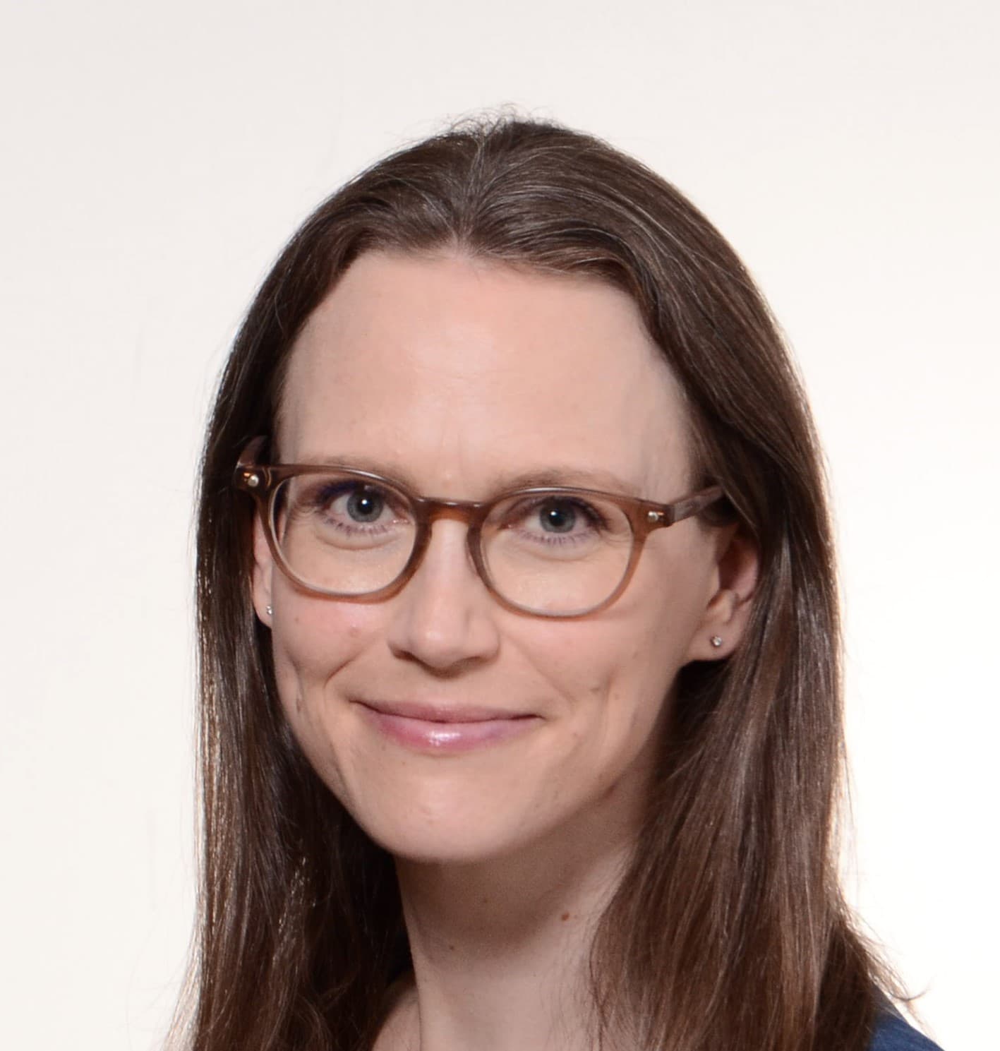Anna Parviainen, Lääketieteen tohtori — Pihlajalinna