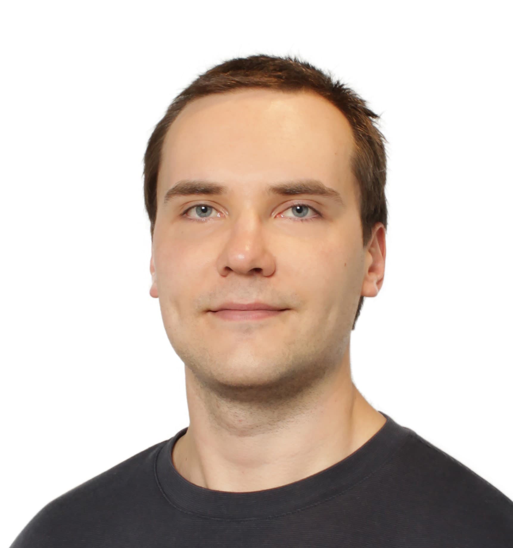 Eero Valkama, Lääketieteen lisensiaatti — Pihlajalinna
