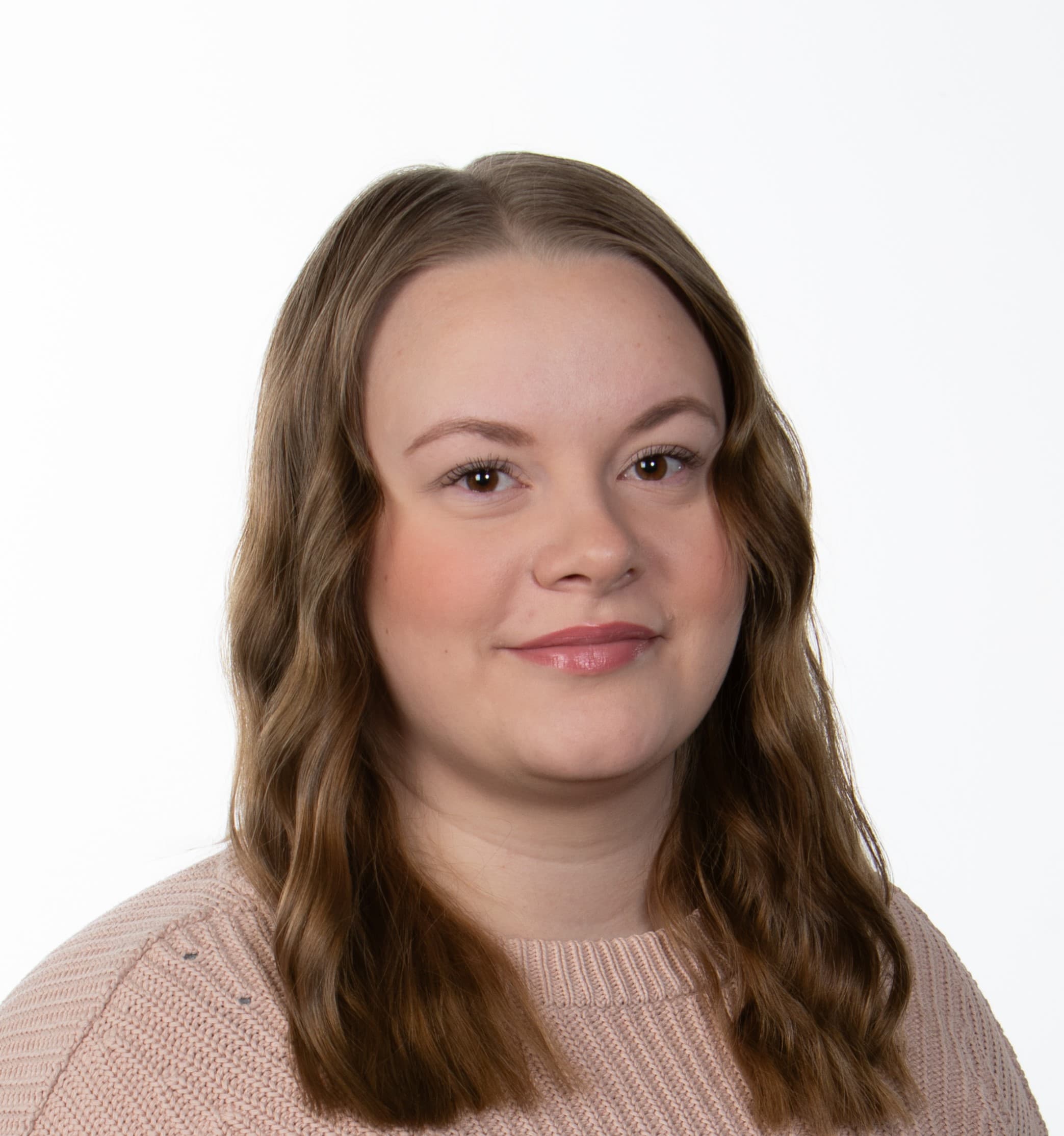 Juulia Tuovinen — Pihlajalinna