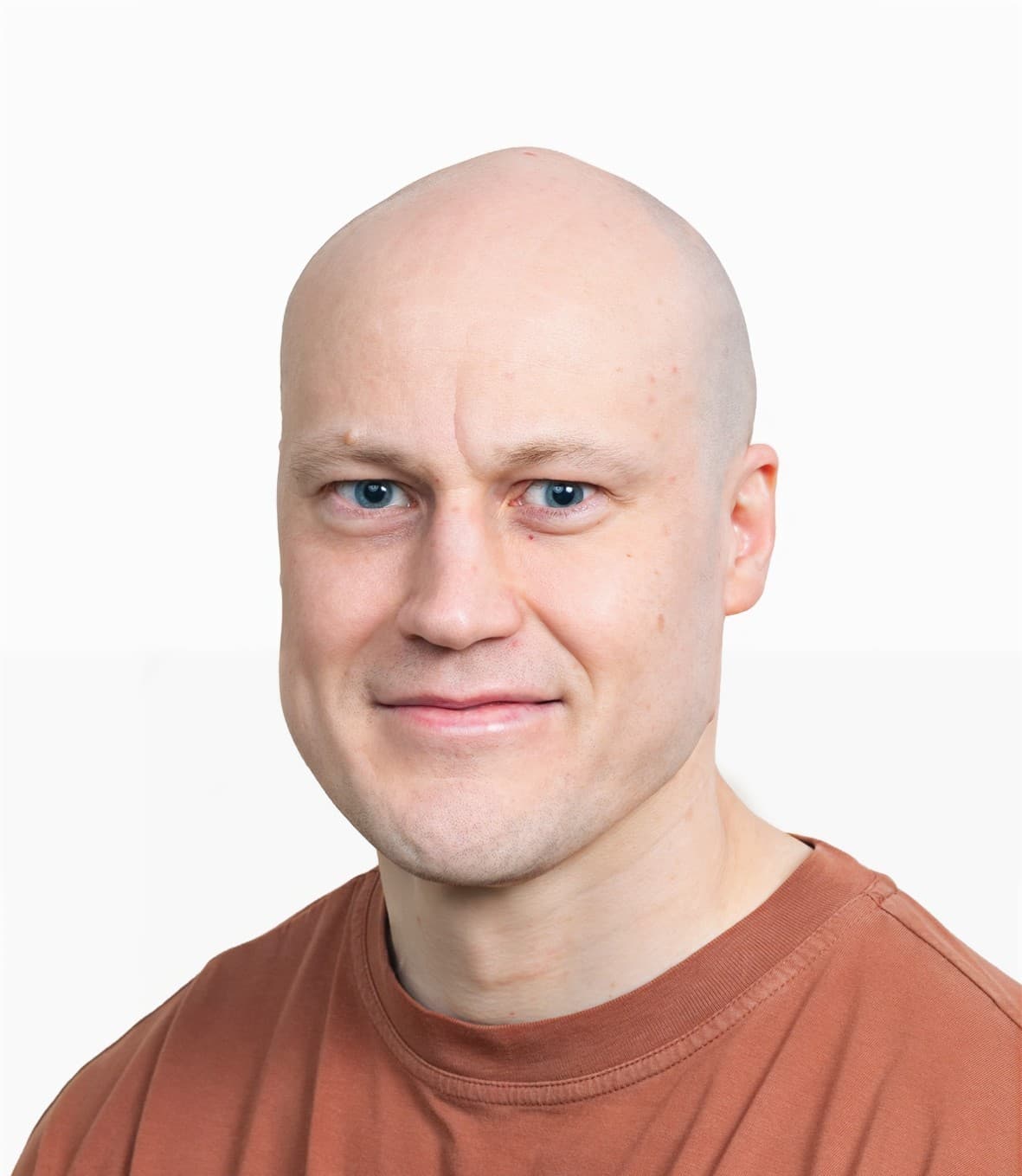 Antti Petra, Lääketieteen lisensiaatti — Pihlajalinna